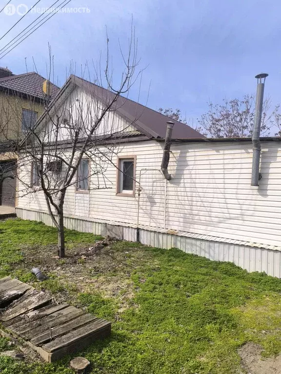 Дом в Астрахань, 2-я Перевозная улица, 32 (80 м) - Фото 1