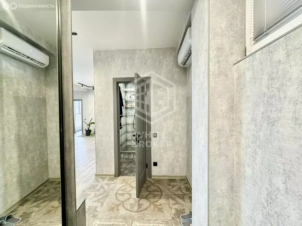 2-комнатная квартира: Ялта, улица Войкова, 37 (54.6 м) - Фото 2