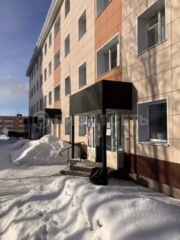 Помещение свободного назначения в Мурманская область, Ковдор пл. ... - Фото 1