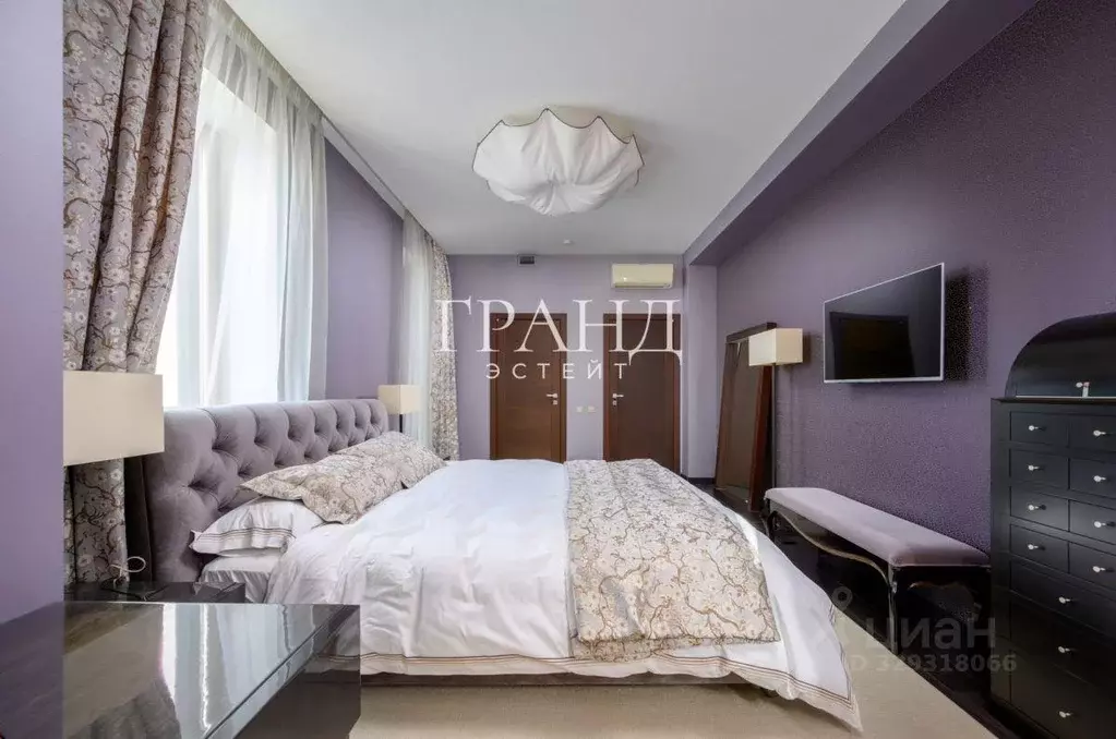 Квартира, 3 комнаты, 180 м - Фото 1