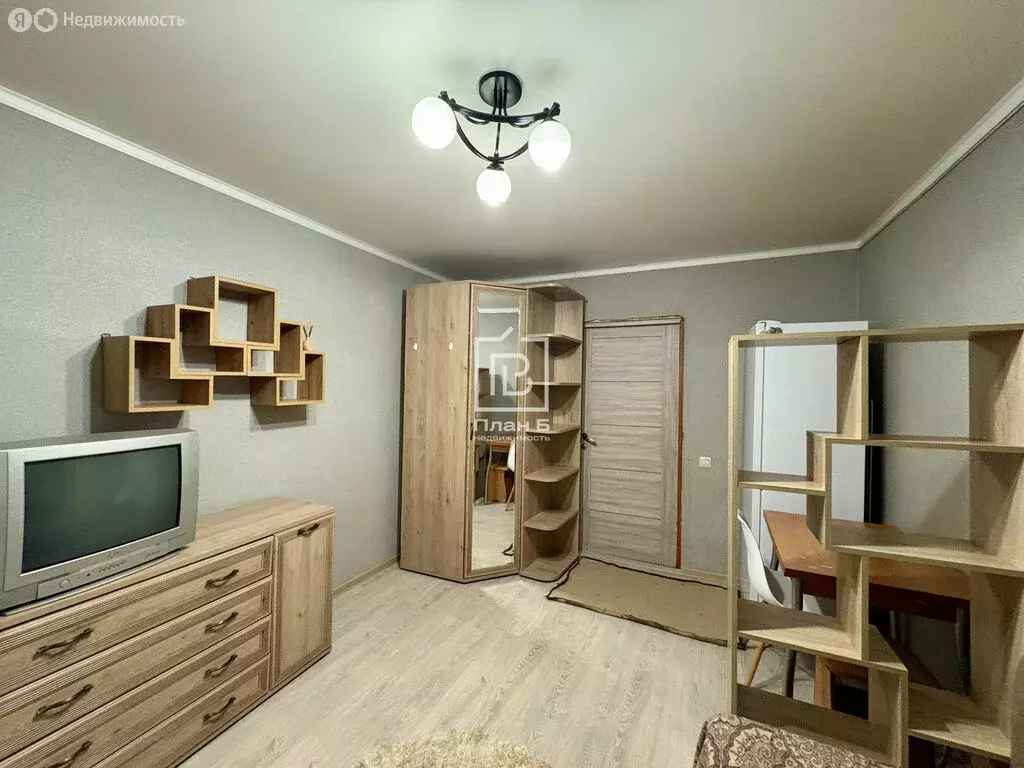 1к в 5-комнатной квартире (13.3 м) - Фото 2