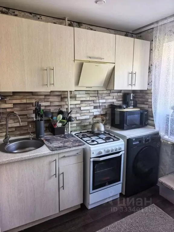 2-к кв. Тюменская область, Тюмень ул. Мельникайте, 64 (43.5 м) - Фото 1