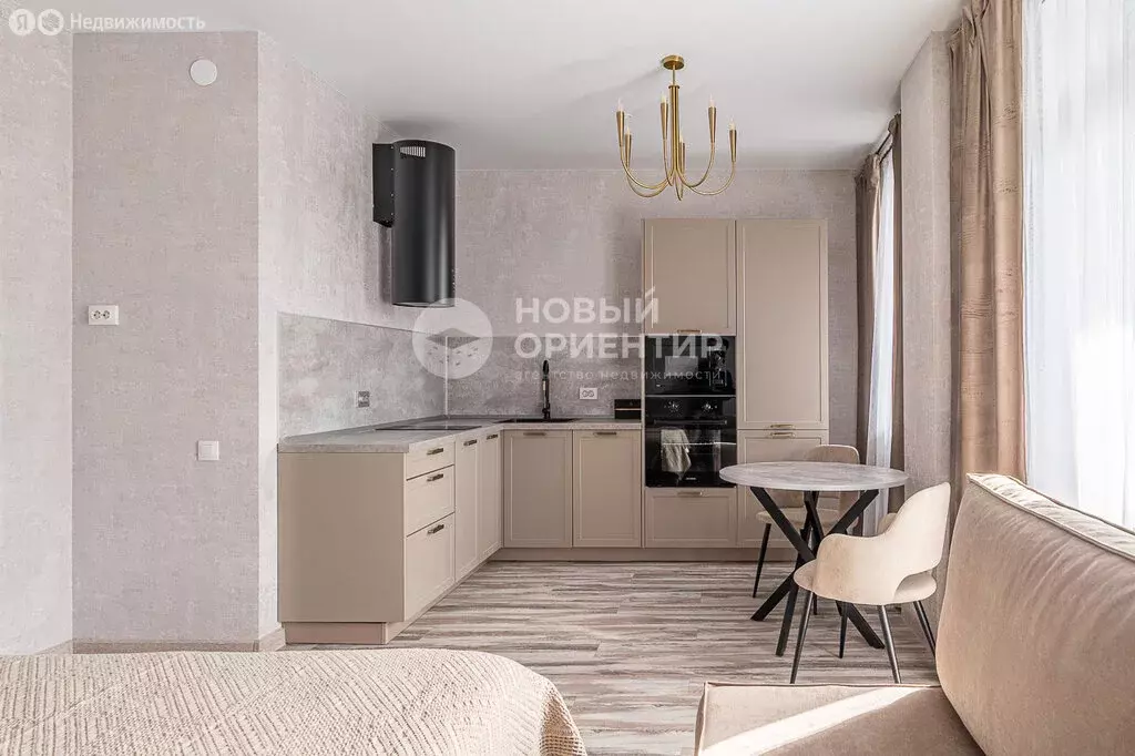 Квартира-студия: Екатеринбург, улица Декабристов, 20 (33 м) - Фото 0