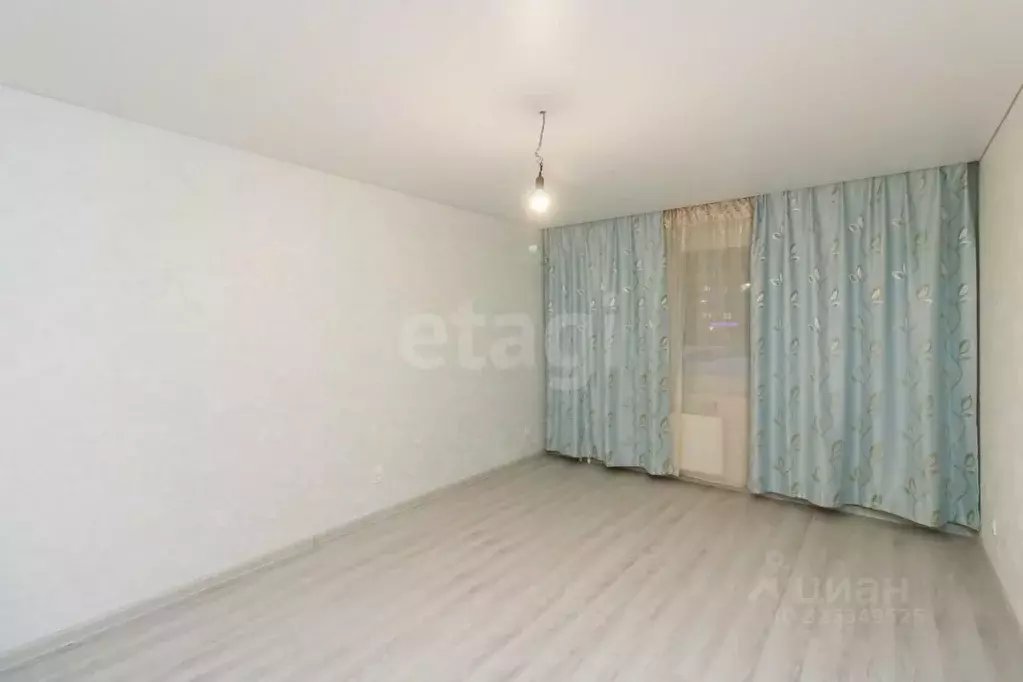 1-к кв. Тюменская область, Тюмень ул. Монтажников, 42к1 (41.1 м) - Фото 0