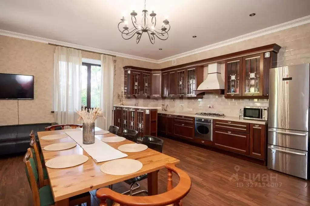 Дом в Костромская область, Кострома Земляная ул., 44 (278 м) - Фото 1