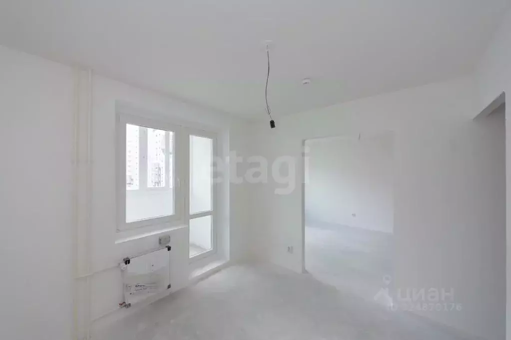 1-к кв. Тюменская область, Тюмень ул. Валентины Трофимовой, 2к1 (41.1 ... - Фото 1