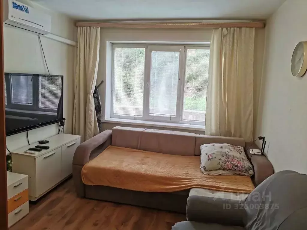 Комната Приморский край, Владивосток Окатовая ул., 16 - Фото 2