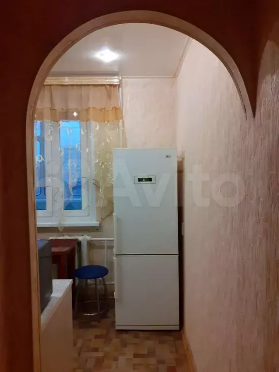 1-к. квартира, 38 м, 4/10 эт. - Фото 0
