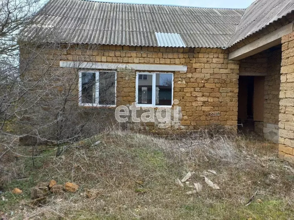 Дом в Крым, Сакский район, с. Орехово ул. Средняя (118 м) - Фото 1