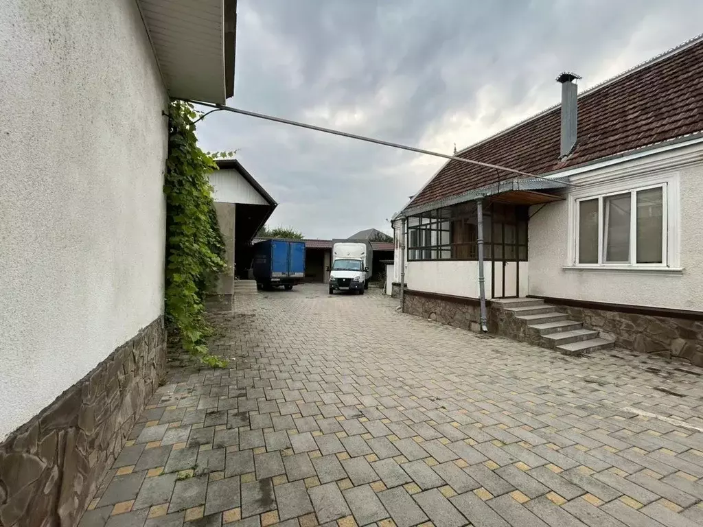 Дом в Кабардино-Балкария, Нальчик Вольный Аул кп, ул. Мазлоева, 38 ... - Фото 2