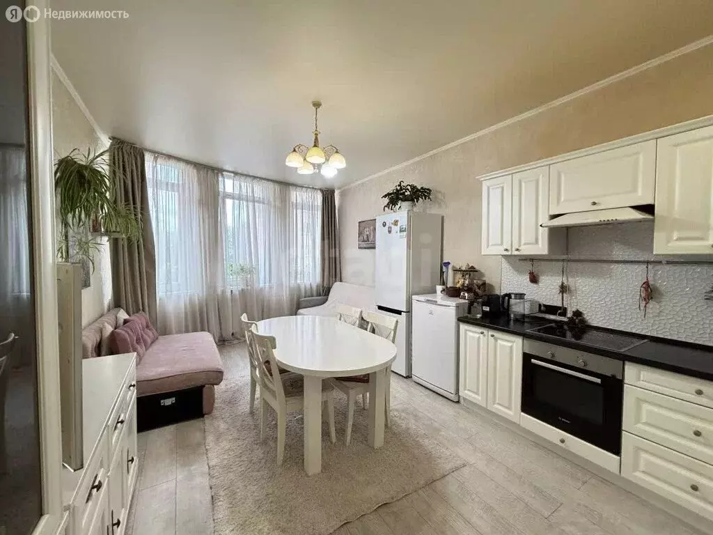 3-комнатная квартира: Калининград, Орудийная улица, 30А (83.2 м) - Фото 1