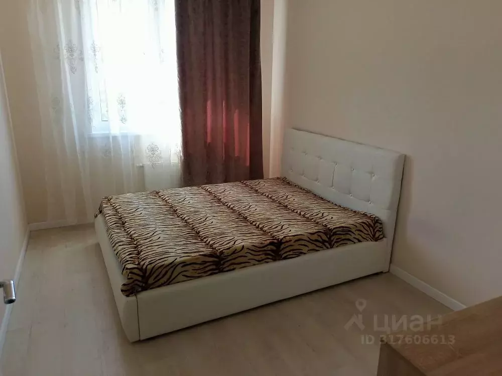 3-к кв. Московская область, Красногорск ул. Липовой Рощи, 4к1 (76.0 м) - Фото 0