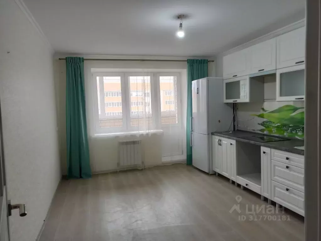 2-к кв. Чувашия, Чебоксары Ярмарочная ул., 10к1 (81.0 м) - Фото 0