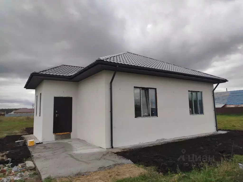 Коттедж в Омская область, Омский район, пос. Магистральный  (99 м) - Фото 1