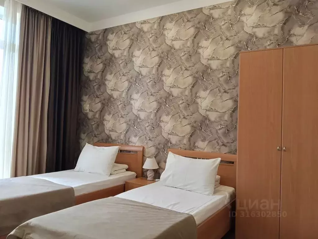 Комната Краснодарский край, Геленджик Советская ул., 19 - Фото 2