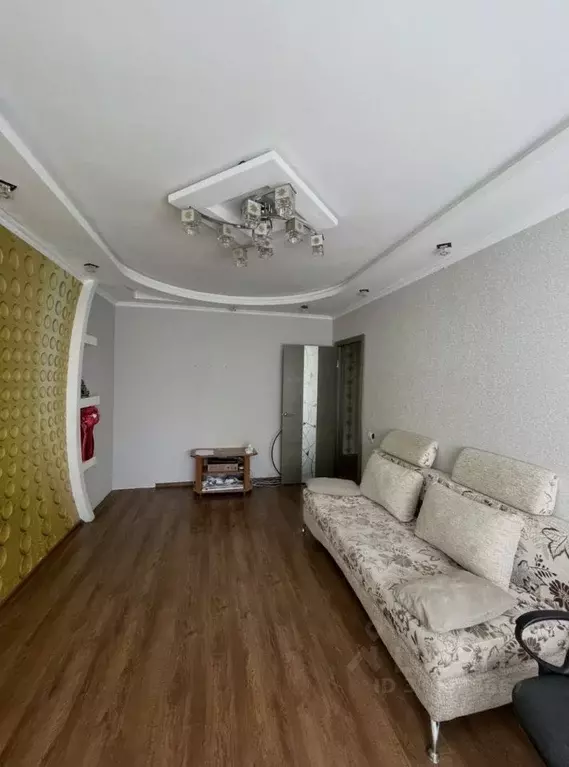 2-к кв. Чувашия, Новочебоксарск ул. 10-й Пятилетки, 38 (52.7 м) - Фото 1