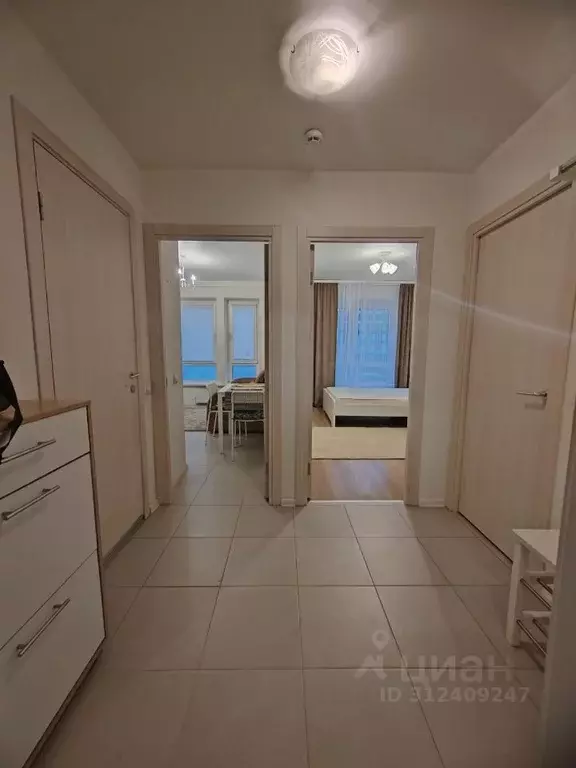 1-к кв. Московская область, Люберцы ул. Летчика Ларюшина, 16 (35.0 м) - Фото 0