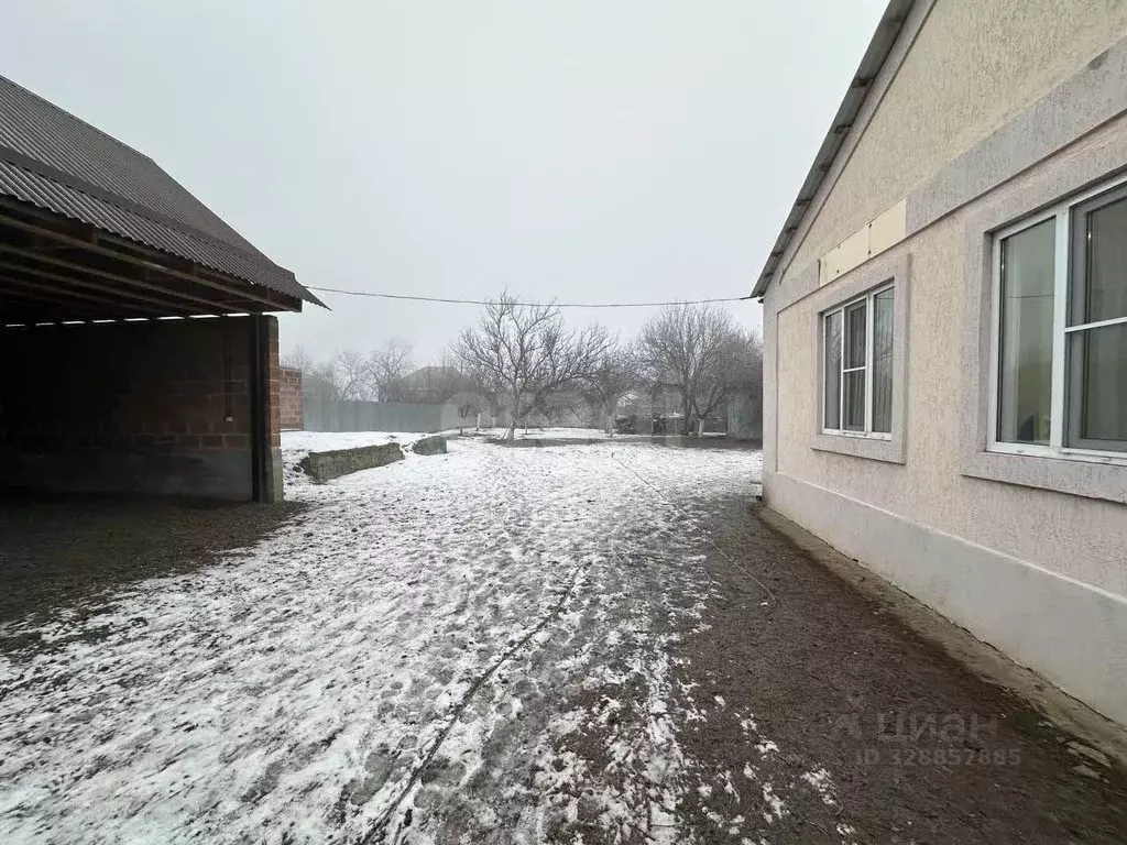 Дом в Ингушетия, Карабулак  (100 м) - Фото 1