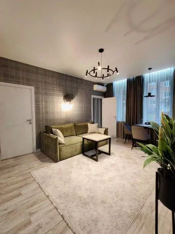 2-к кв. Удмуртия, Ижевск пл. имени 50-летия Октября, 3 (50.0 м) - Фото 1