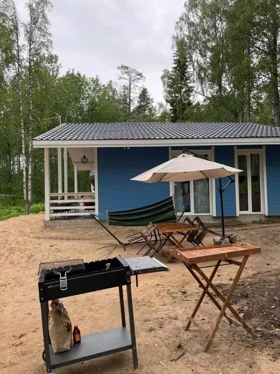 Дом в Ленинградская область, Выборгский район, Рощинское городское ... - Фото 1