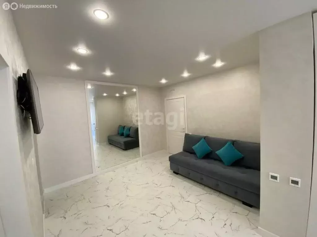 3-комнатная квартира: Ульяновск, улица Архитектора Шодэ, 6 (58.8 м) - Фото 1