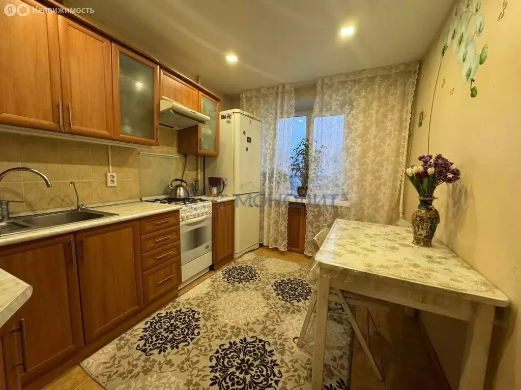 3-комнатная квартира: Чебоксары, улица Ахазова, 5 (62 м) - Фото 2