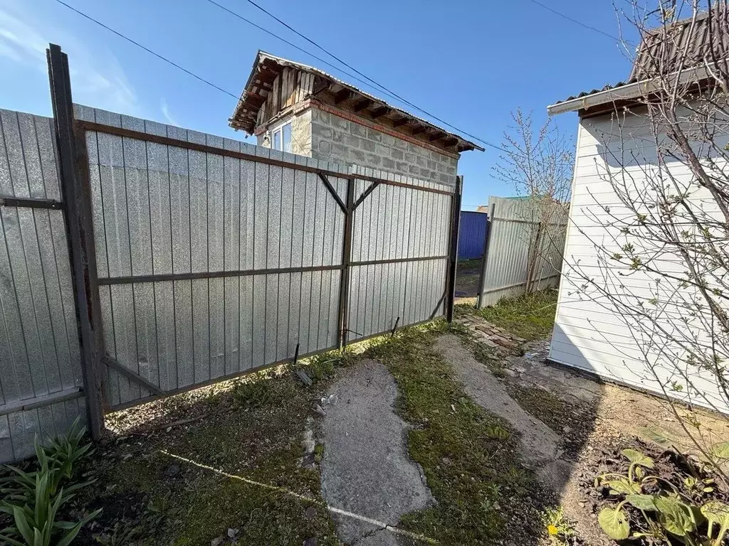 Дом в Челябинская область, Челябинск Тяговая ул. (20 м) - Фото 1