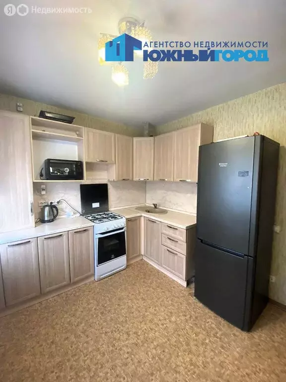 3-комнатная квартира: Южно-Сахалинск, Анивская улица, 70 (72.7 м) - Фото 1