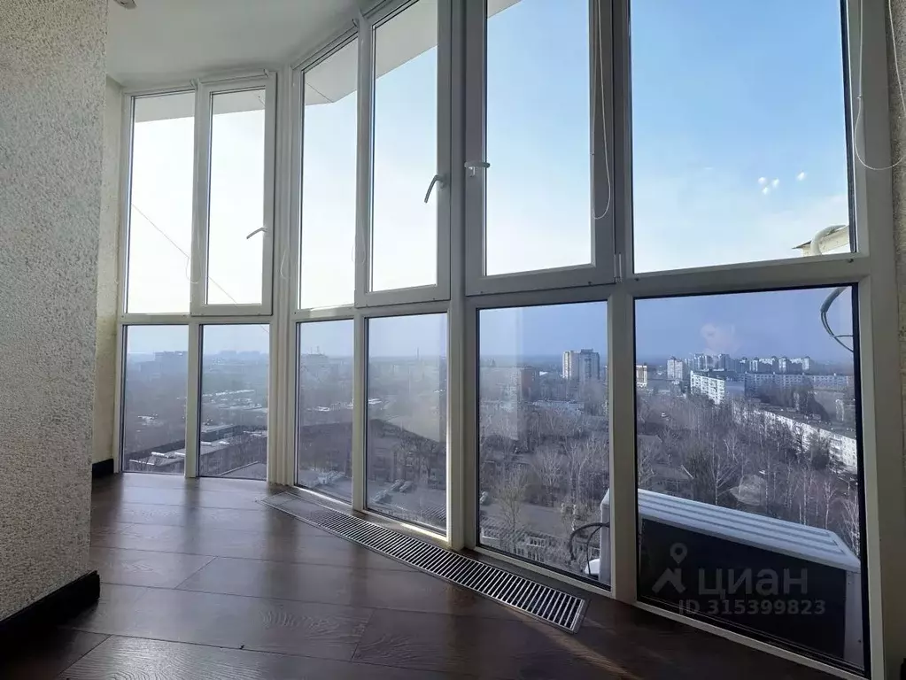 2-к кв. Брянская область, Брянск ул. Крахмалева, 8 (62.2 м) - Фото 1