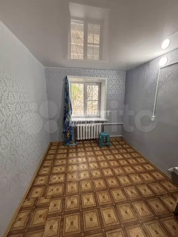 Комната 10 м в 1-к., 1/3 эт. - Фото 0