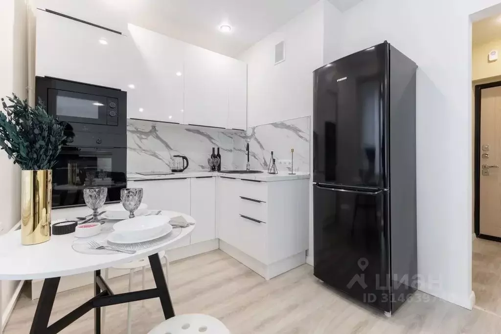 Студия Татарстан, Казань ул. Сабира Ахтямова, 1к1 (35.0 м) - Фото 1