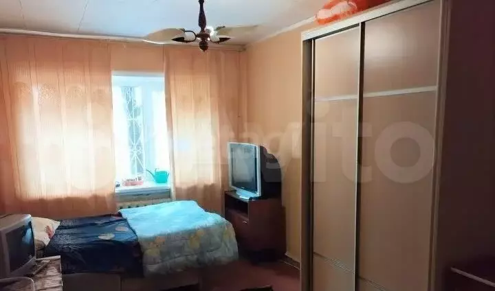 Комната 17 м в 1-к., 1/4 эт. - Фото 0