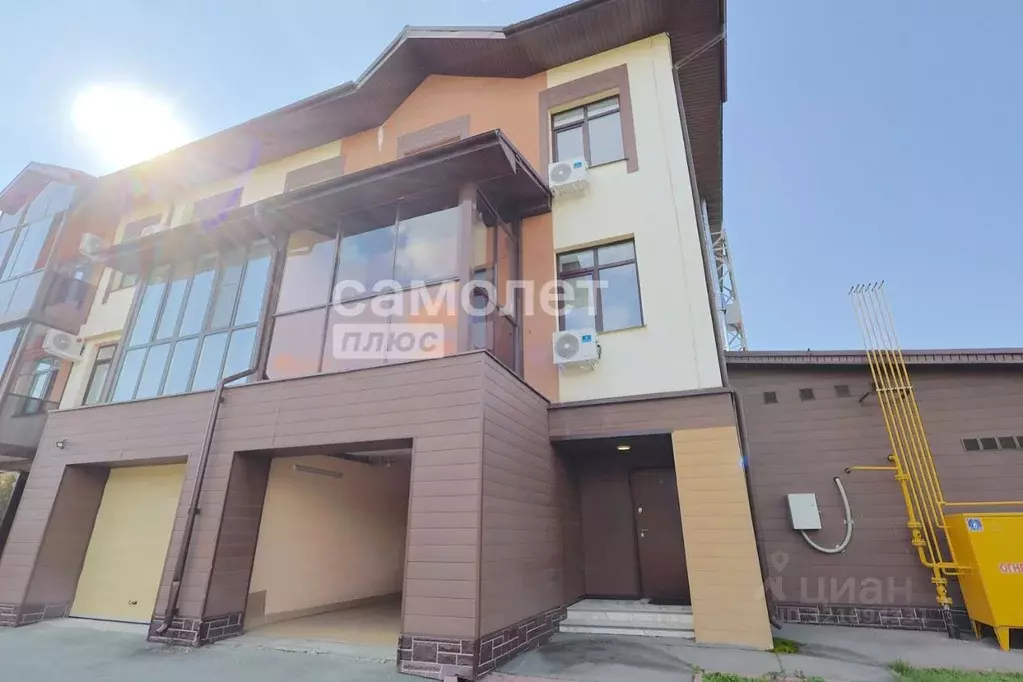 Таунхаус в Кемеровская область, Кемеровский район, д. Сухово ул. ... - Фото 1