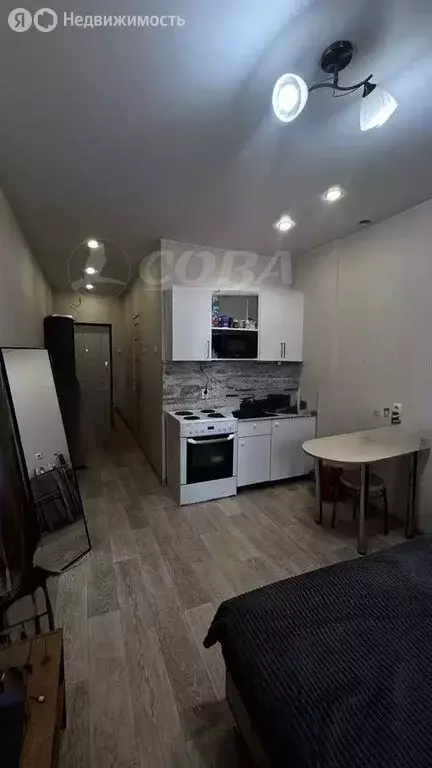 Квартира-студия: Тюмень, улица Мельникайте, 2к12 (21.9 м) - Фото 1