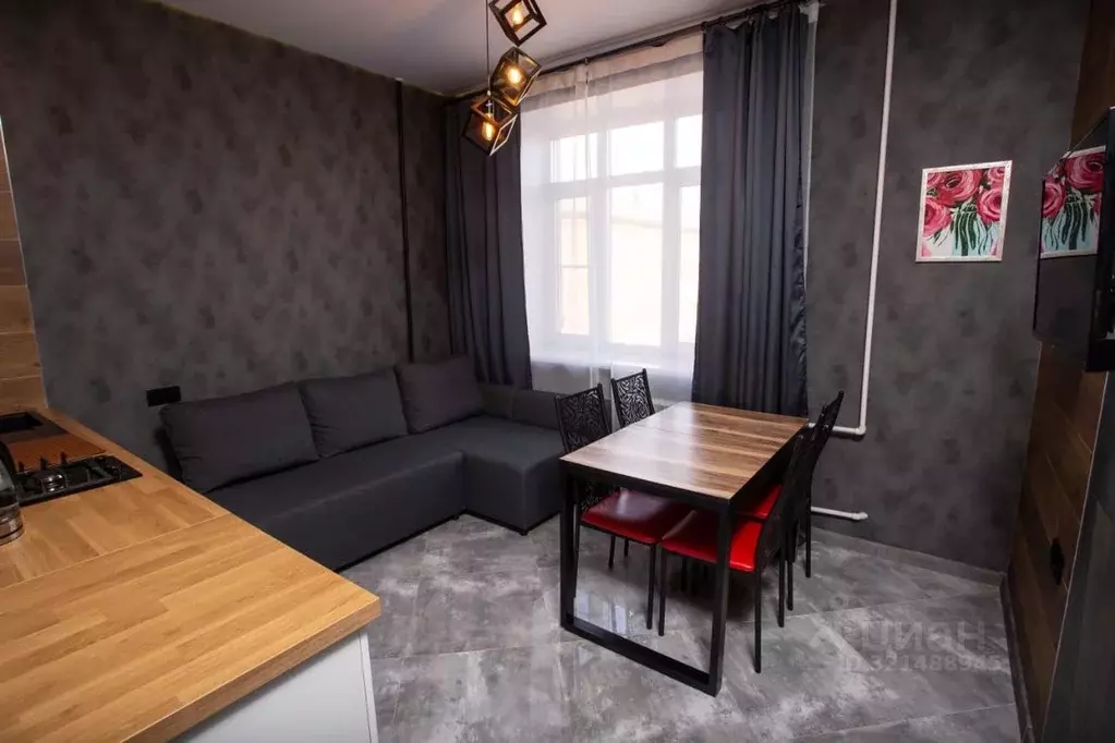 3-к кв. Омская область, Омск ул. Масленникова, 9 (50.0 м) - Фото 1