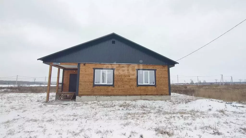 Дом в Башкортостан, Уфимский район, Кирилловский сельсовет, д. ... - Фото 0