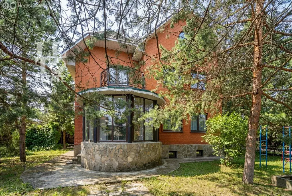 Дом в Ивантеевка, микрорайон Южный, Андреевский бульвар, 15 (350 м) - Фото 1