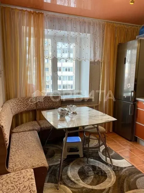 2-к кв. Тюменская область, Тюмень Харьковская ул., 59к3 (56.3 м) - Фото 1