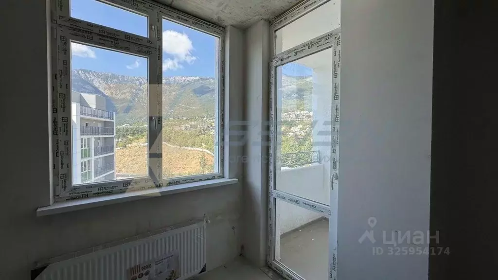 Студия Крым, Ялта ул. Крупской, 52 (35.9 м) - Фото 1