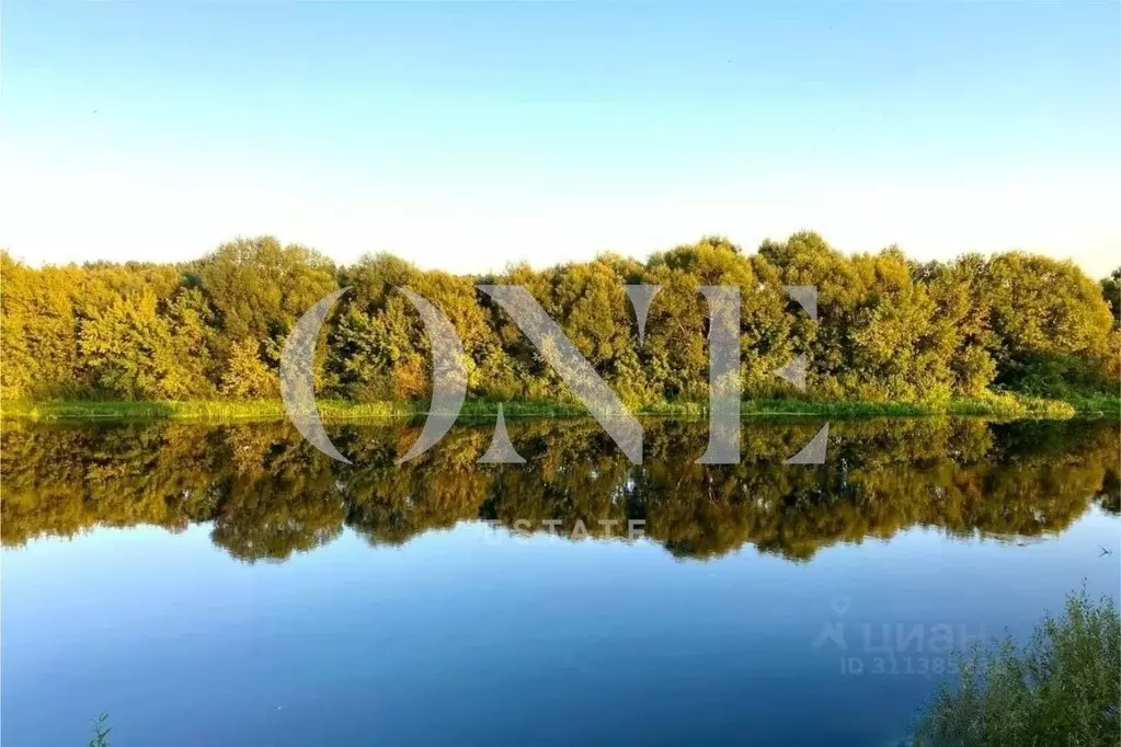 Участок в Московская область, Красногорск городской округ, д. ... - Фото 1