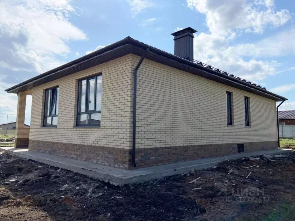 Дом в Татарстан, Тукаевский район, д. Азьмушкино ул. Вахитова, 16 (141 ... - Фото 1