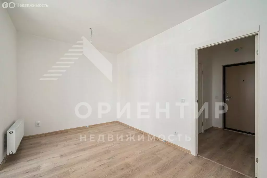 Квартира-студия: Екатеринбург, Новосинарский бульвар, 5 (29.5 м) - Фото 2