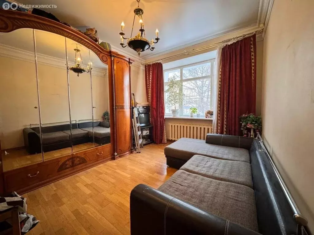 3-комнатная квартира: Омск, проспект Мира, 60 (92.4 м) - Фото 1