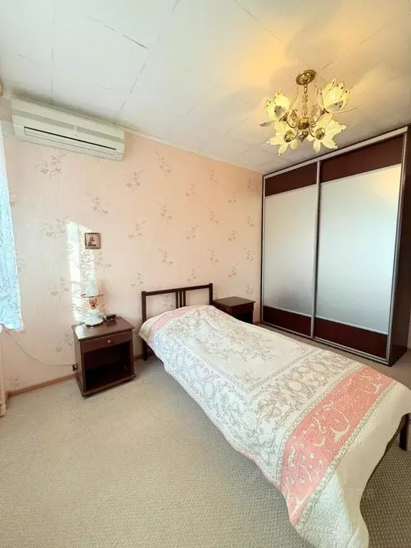 2-к кв. Свердловская область, Екатеринбург ул. Антона Валека, 12 (48.0 ... - Фото 2