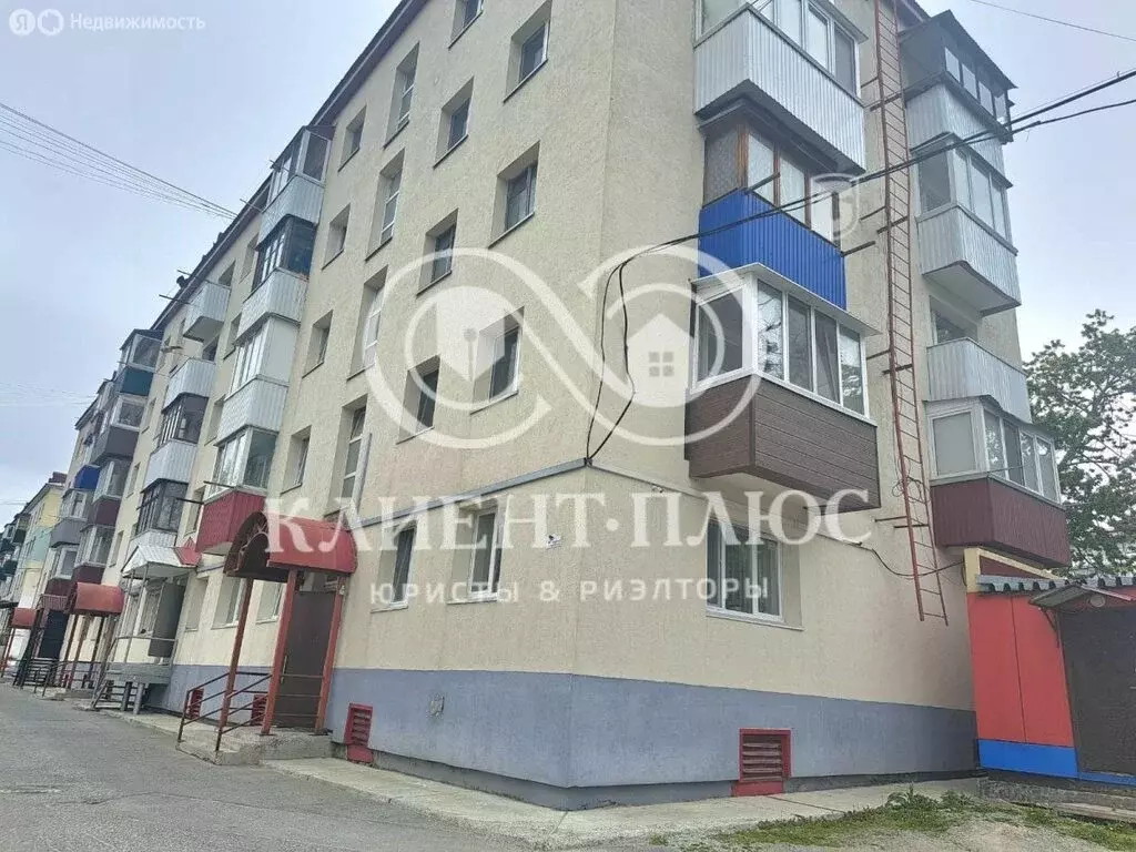 3-комнатная квартира: Корсаков, Советская улица, 35 (55.6 м) - Фото 1