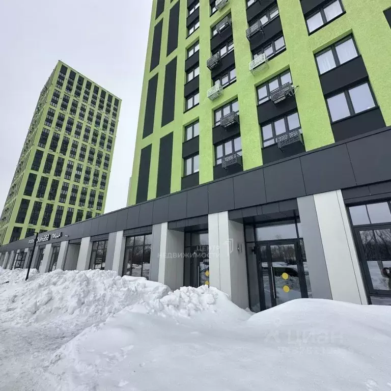 Торговая площадь в Татарстан, Казань ул. Александра Курынова, 5к1 (114 ... - Фото 1