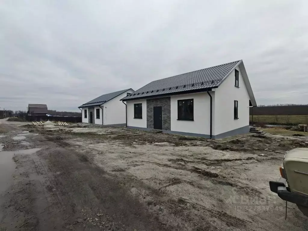 Дом в Курская область, Золотухинский район, Донской сельсовет, д. ... - Фото 2