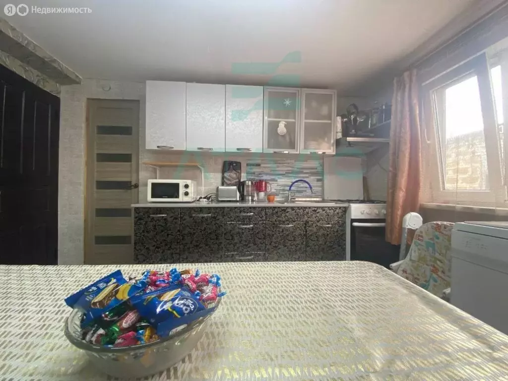 Дом в Белогорский район, Зуйское сельское поселение, село Нижние ... - Фото 1