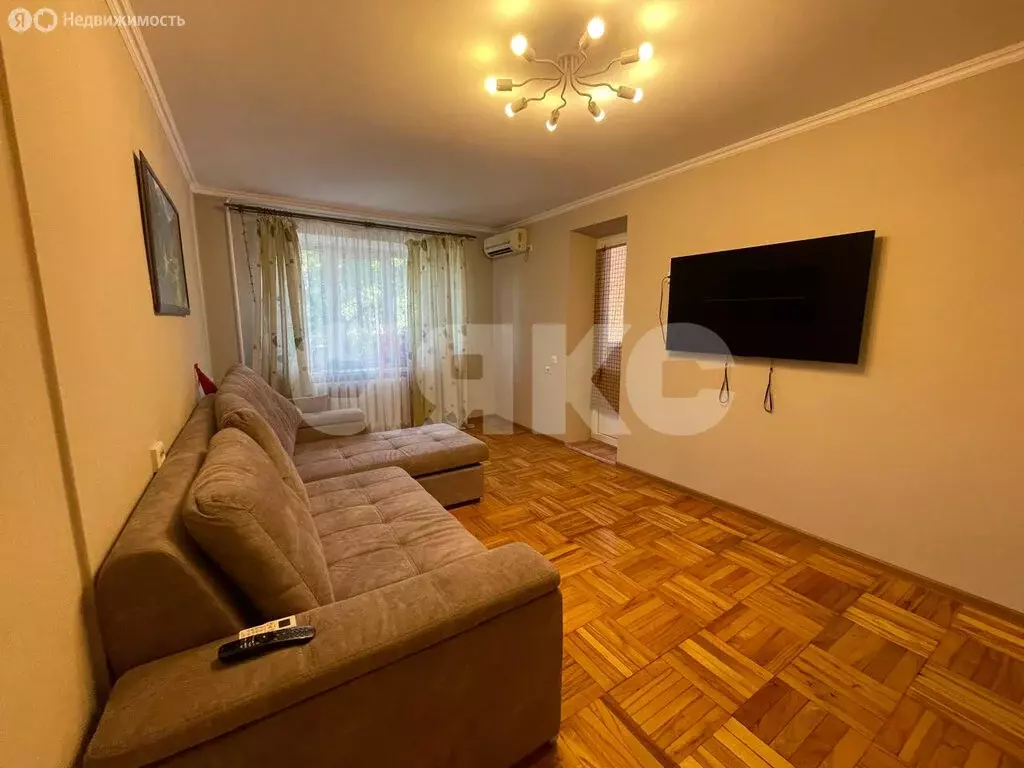 2-комнатная квартира: Майкоп, улица Димитрова, 13 (43.6 м) - Фото 1