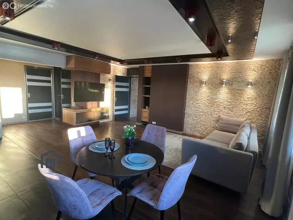 3-комнатная квартира: Иркутск, улица Касьянова, 28 (132.7 м) - Фото 1